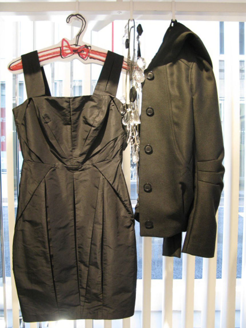 Illustrations on hangers at H&M Japan