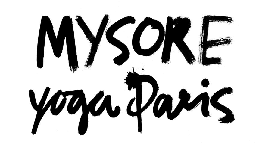 Brush strokes text for Mysore Yoga Paris